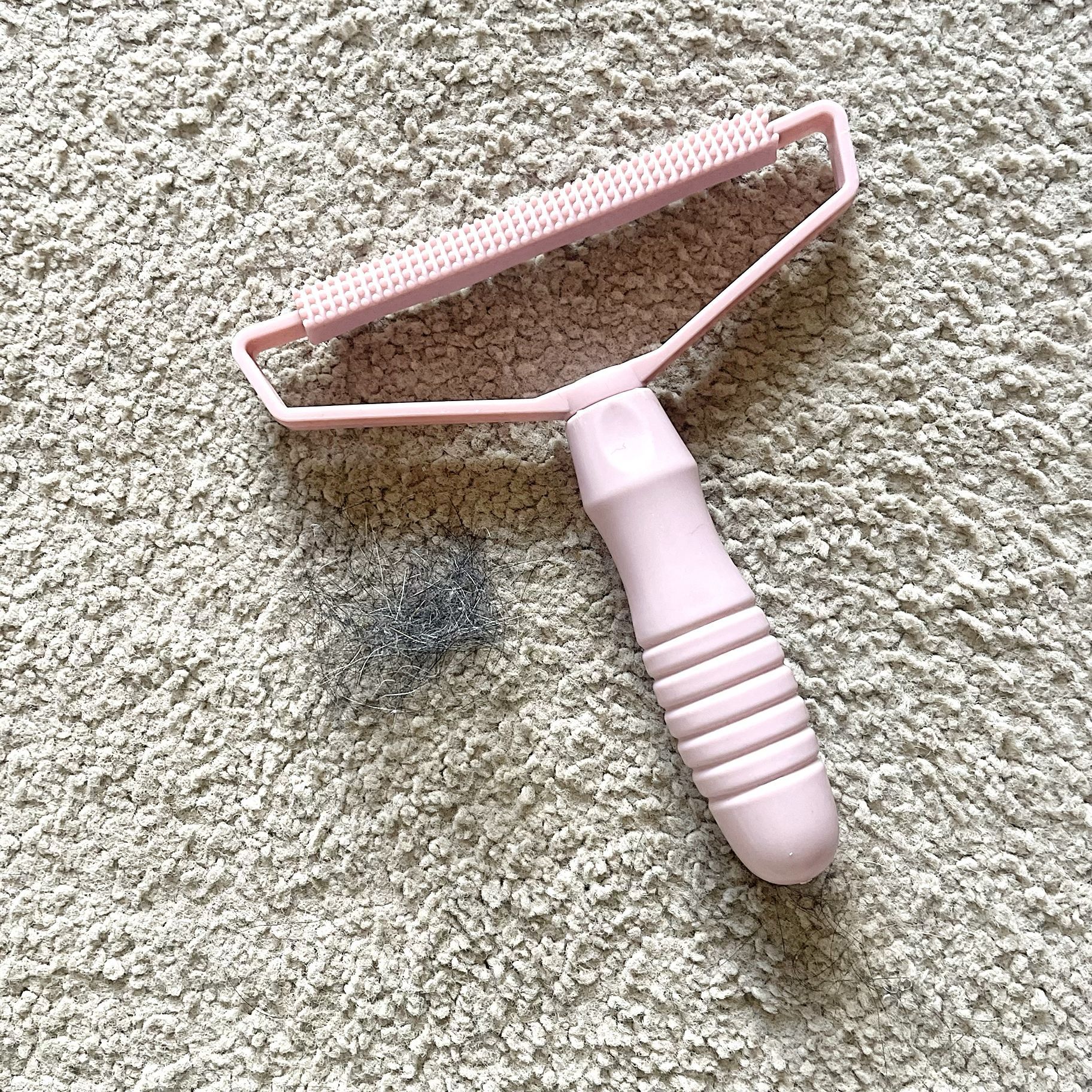 Raspador de Pêlos (azul e rosa) - Image 2